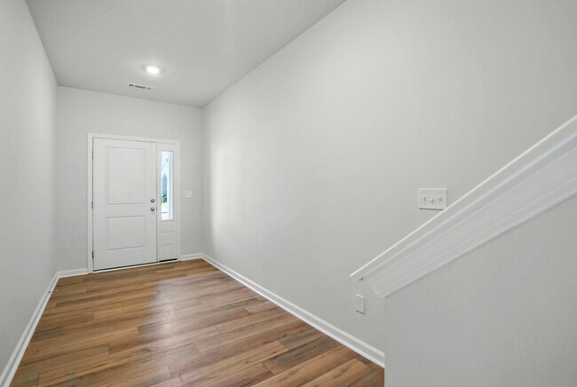 Building Photo - 112 Central Townes Wy