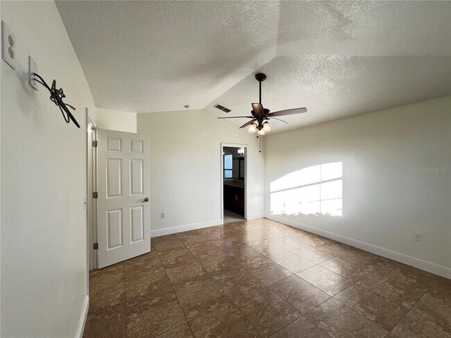 Building Photo - 2859 Blooming Alamanda Loop