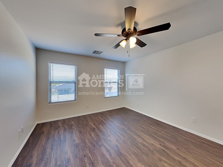 Building Photo - 17238 W Maui Ln