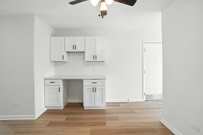 Building Photo - 8310 Woodland Dr