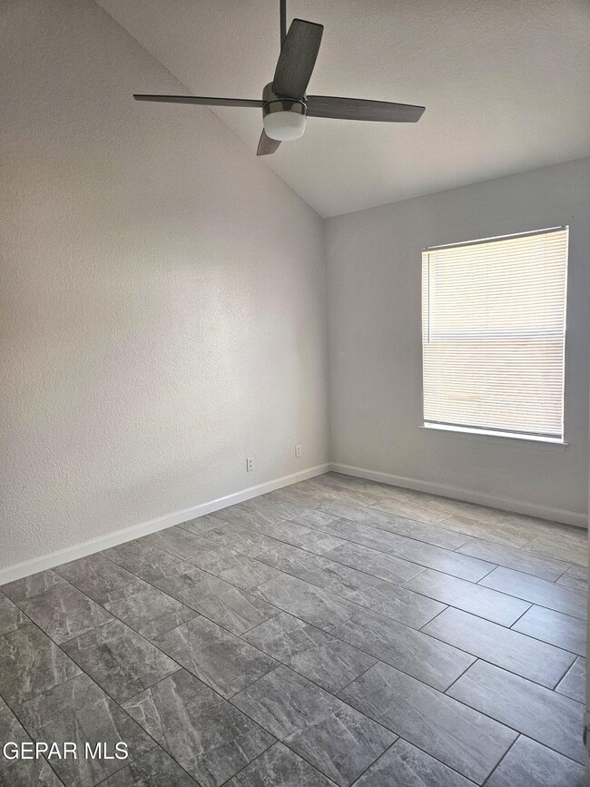 Building Photo - 1738 Dean Jones Dr