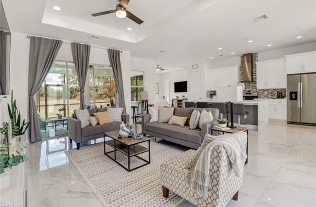 Building Photo - 2662 2nd St NW