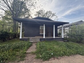 Building Photo - 765 Grand St