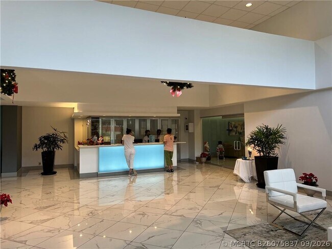 Building Photo - 531 N Ocean Blvd