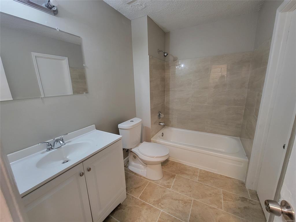 Building Photo - 3439 Malabar Rd