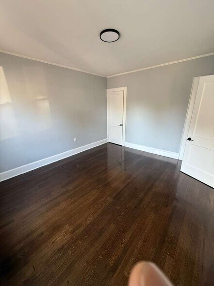 Building Photo - 216 Orange Ave