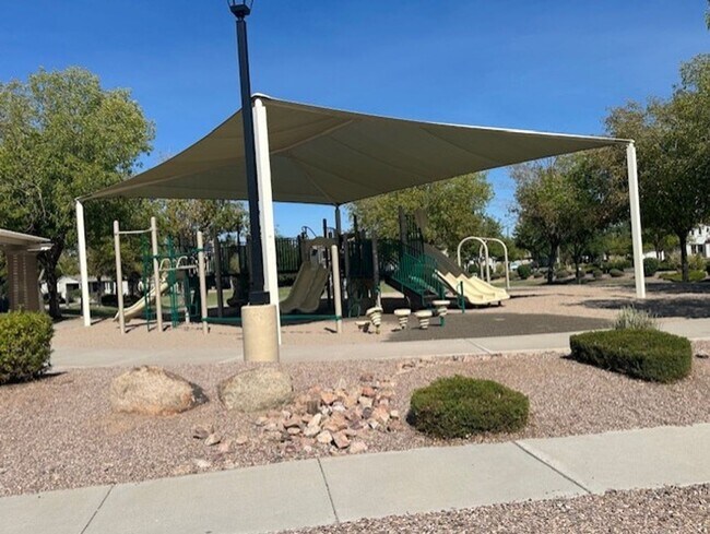 Building Photo - LYONS GATE COMMUNITY, 3PLUS DEN TWO STORY ...