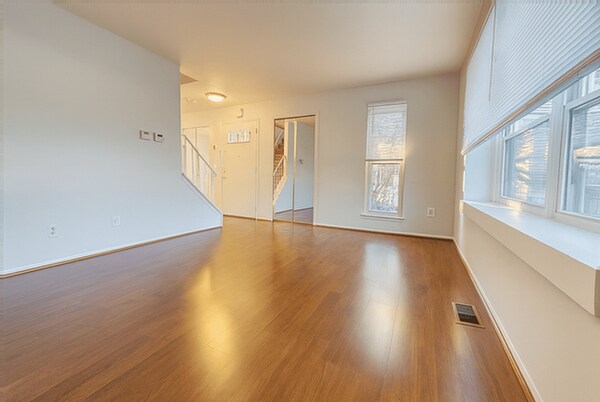 Building Photo - 2838 Bombridge Ct