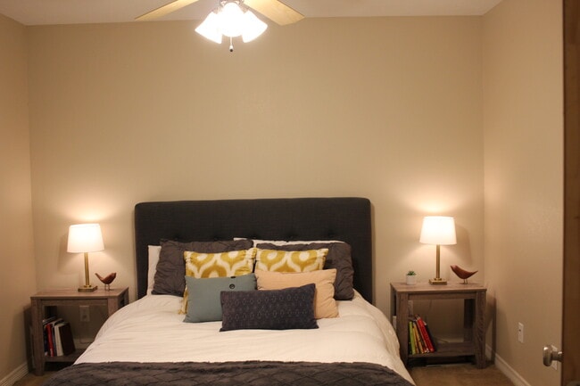 Building Photo - 2717 Horse Haven Ln