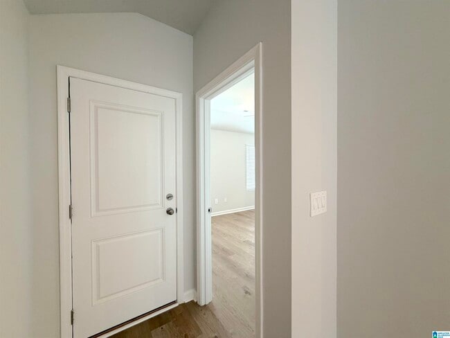 Building Photo - 155 CHALLENGER Way