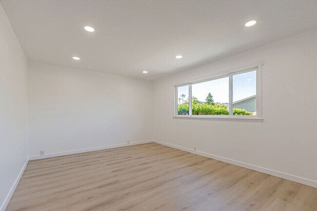 Building Photo - Stunning Updated Home in Almaden Valley