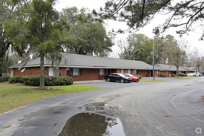 Primary Photo - Phillips Winters Apartments