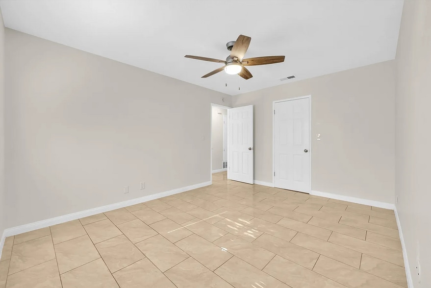 Building Photo - 1250 S Brookhurst St