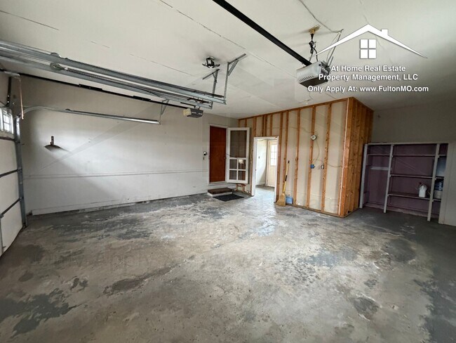 Building Photo - 1803 N School Blvd