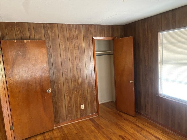 Building Photo - 4008 Elmwood St