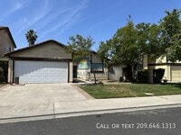 Building Photo - 541 San Vincente Ct