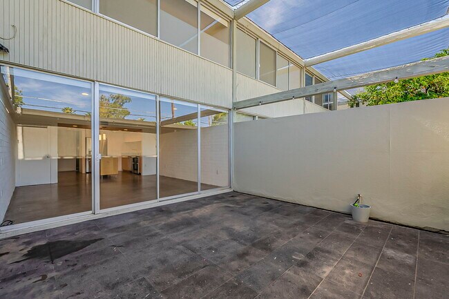Building Photo - 4411 N 40th St