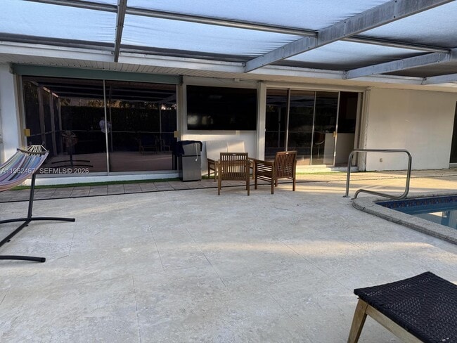 Building Photo - 9370 SW 57th Terrace