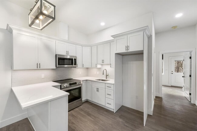 Building Photo - 1083 US-9
