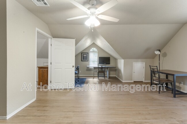 Building Photo - 1220 Renaissance Dr