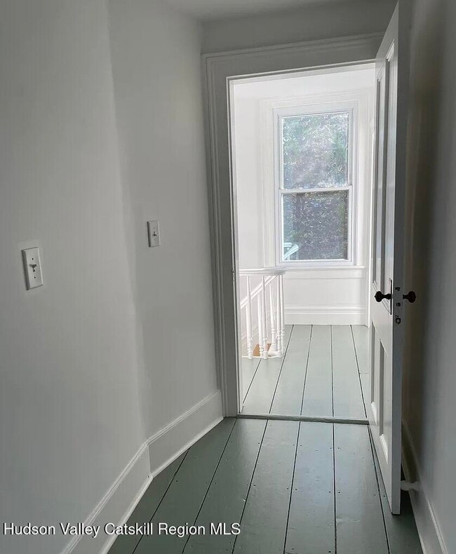 Building Photo - 967 Columbia St