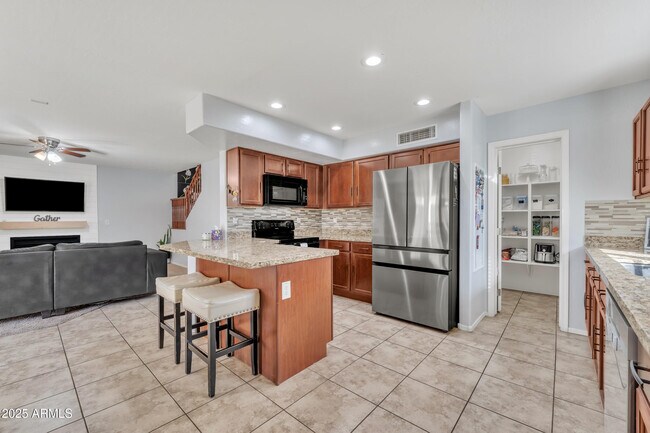 Building Photo - 16029 N 171st Dr