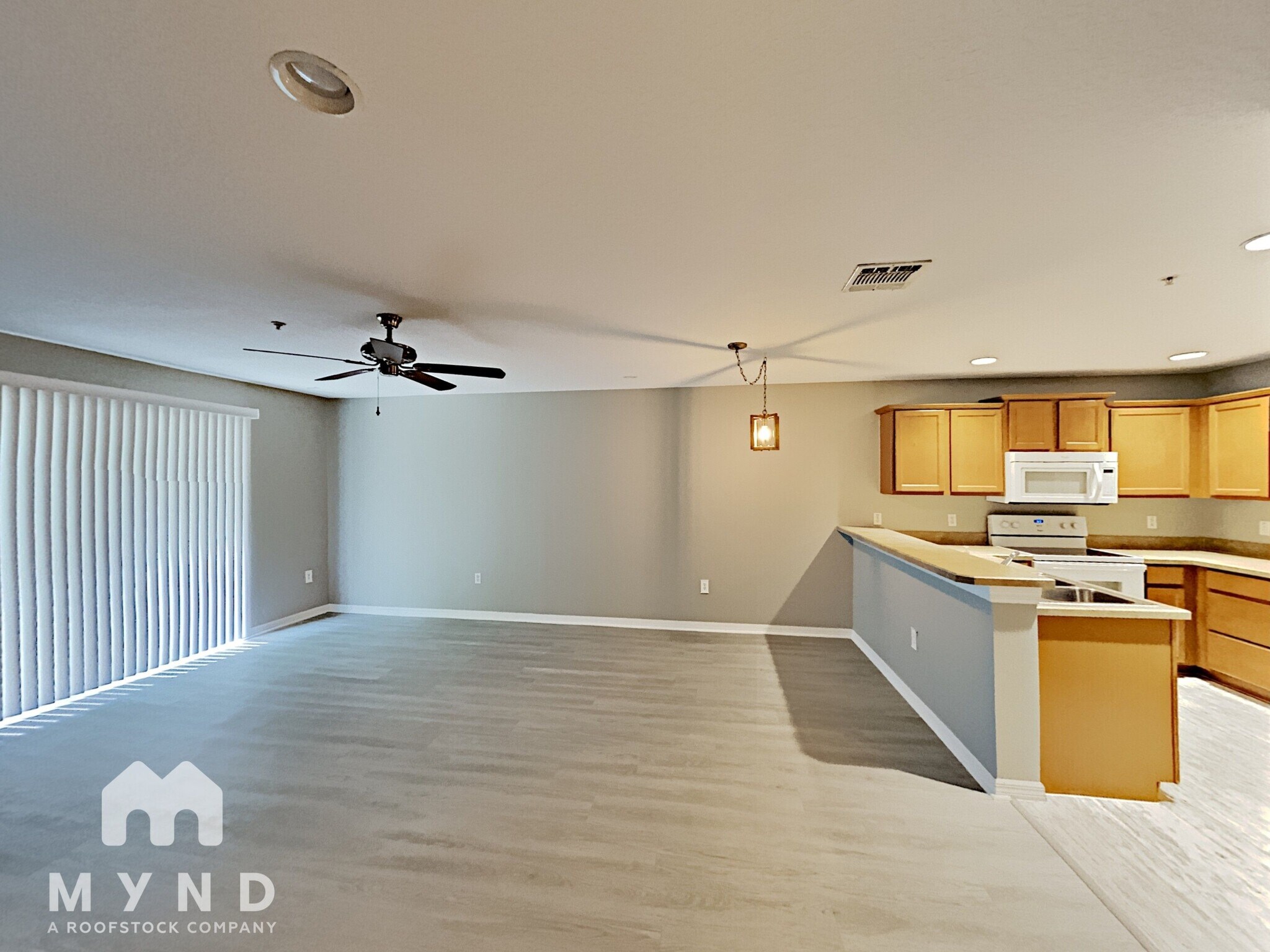 Building Photo - 303 Freedom's Ring Dr