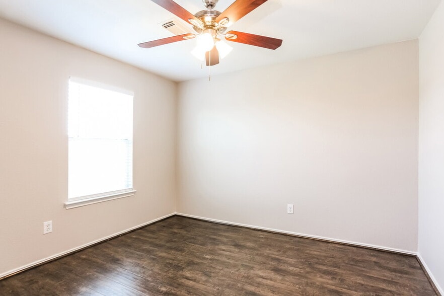 Building Photo - 7219 Rising Brook Dr
