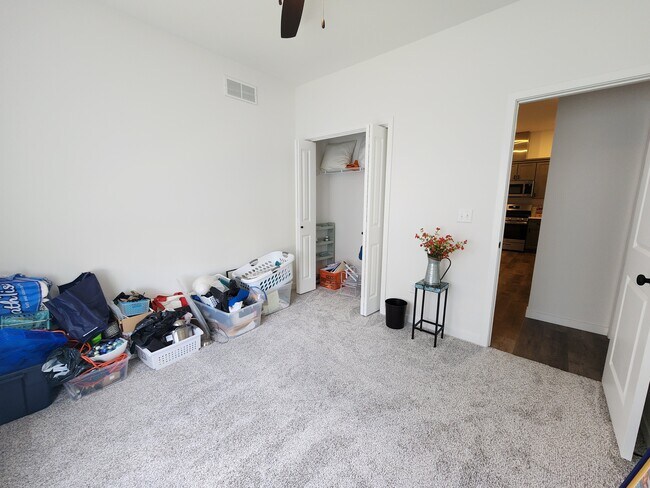 Building Photo - 114 Dogwood Ln