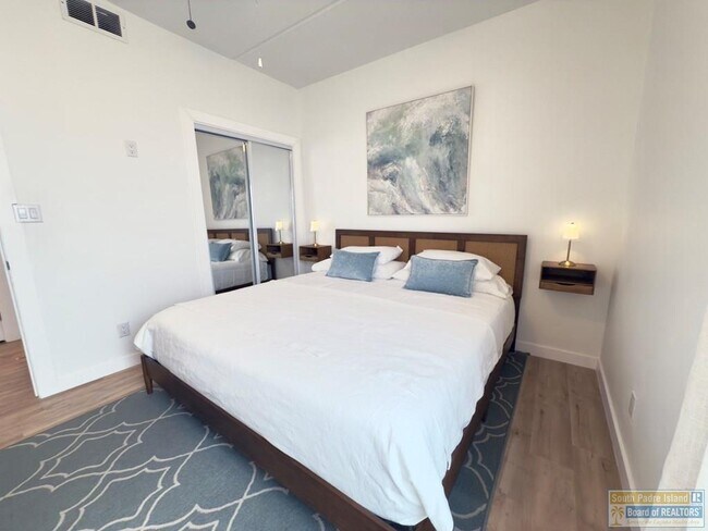 Building Photo - 5701 Gulf Blvd