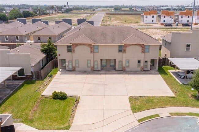 Building Photo - 2307 Taxco Ct