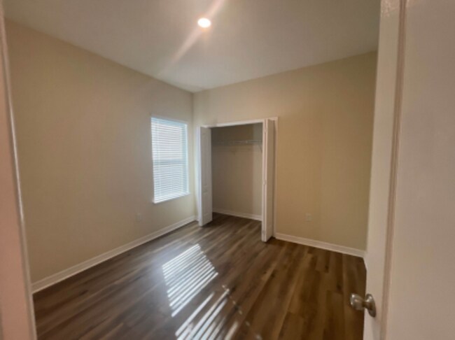 Building Photo - 5003 Brickwood Rise Dr