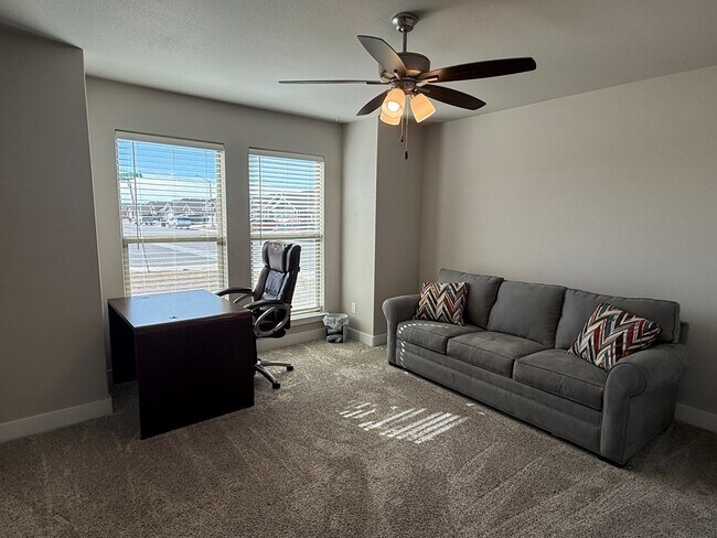 Building Photo - 1 Cheyenne Ct