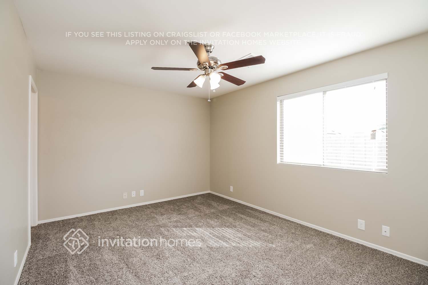 Building Photo - 15725 W Smokey Dr