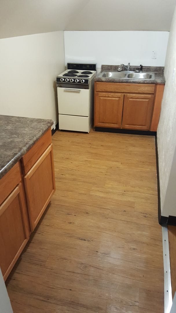 Building Photo - 430 N Ashland Ave