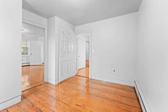 Building Photo - 96 Water St