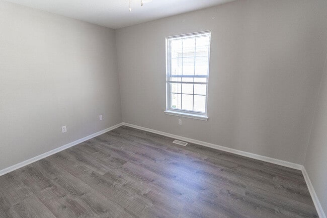 Building Photo - 1417 Bodie Dr