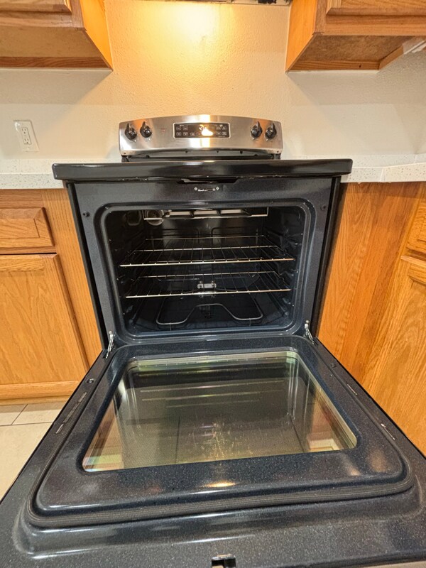 Building Photo - 224 Duke Dr