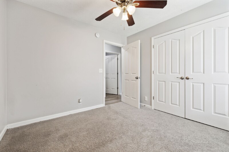 Building Photo - 163 Lansdan Dr