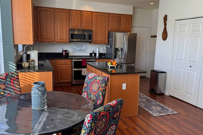 Building Photo - 9414 Grant Ave