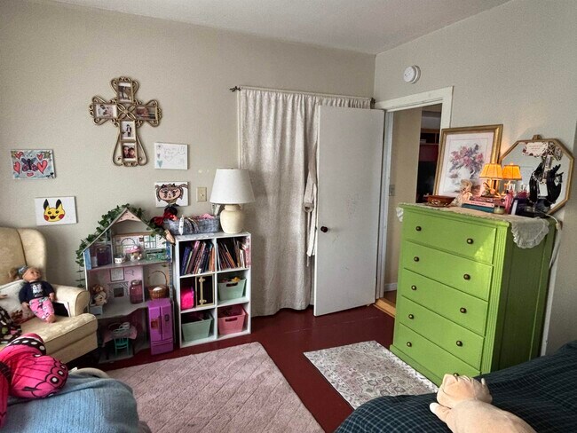 Building Photo - 21 Annie St