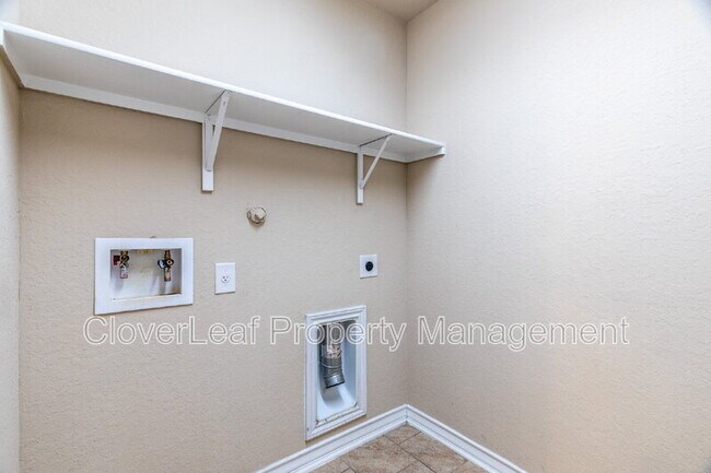 Building Photo - 1507 Mourning Dove