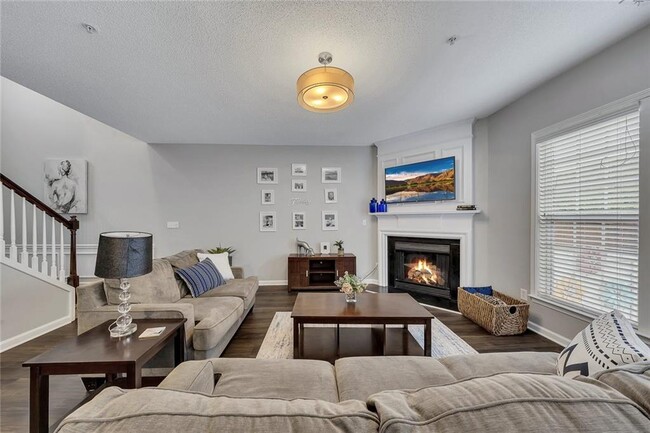 Building Photo - 254 Regent Square