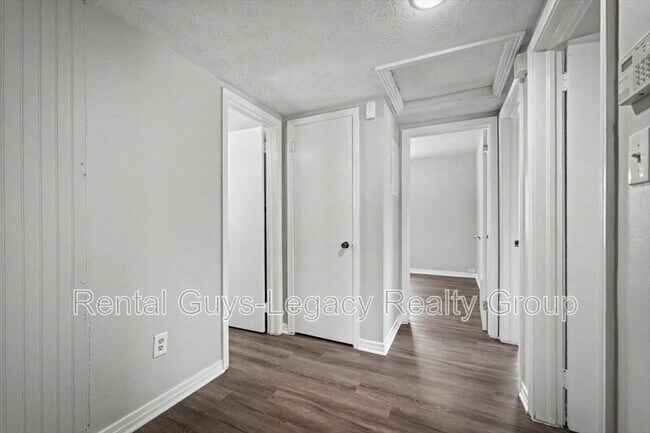 Building Photo - 10545 Citrus Ln