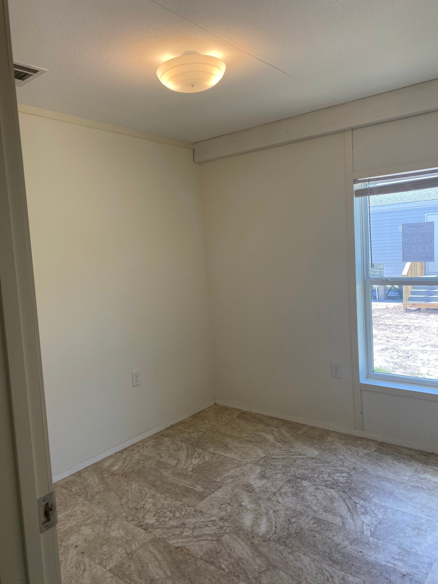 Building Photo - 17020 Meridian Blvd