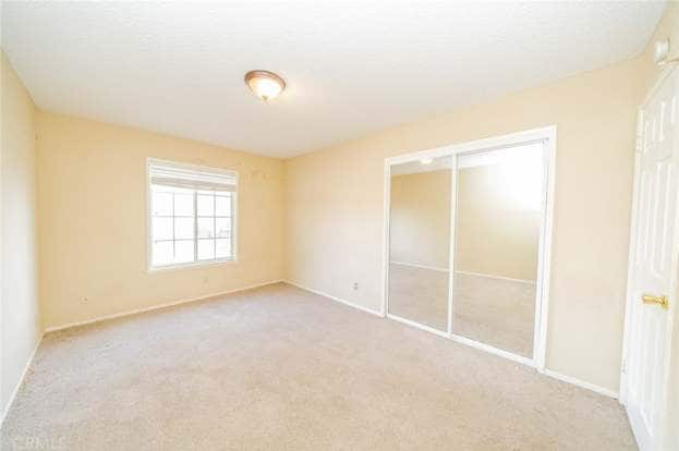 Building Photo - 17433 Sultana St