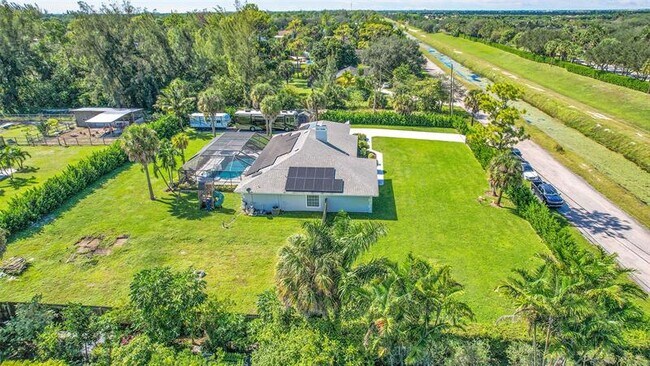 Building Photo - 8606 Arrowhead Dr