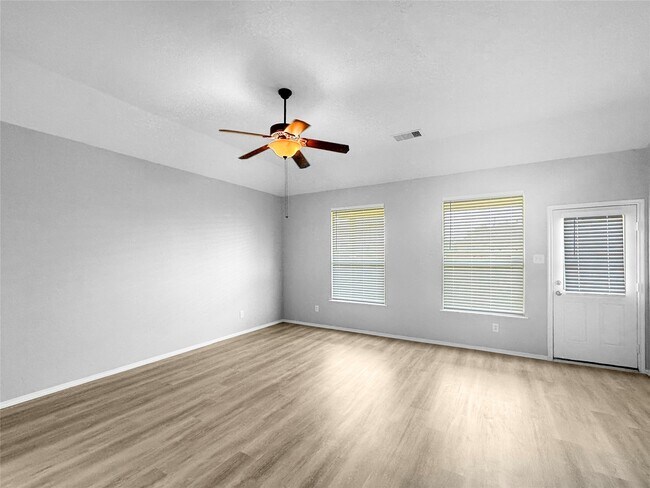 Building Photo - 20146 Jasper Oaks Dr