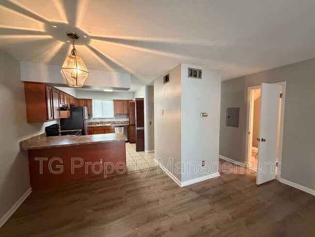 Building Photo - 4403 Windergate Dr