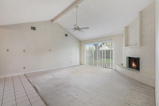 Building Photo - 5039 Tain Dr